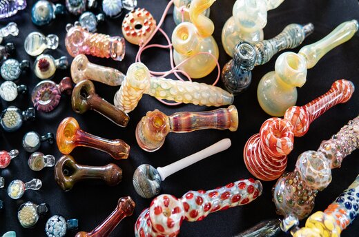 Top Must-Have Accessories from My Bong Shop to Elevate Your Smoking Experience