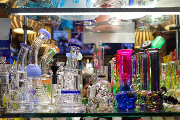 Groups of Silicone and Glass Bongs